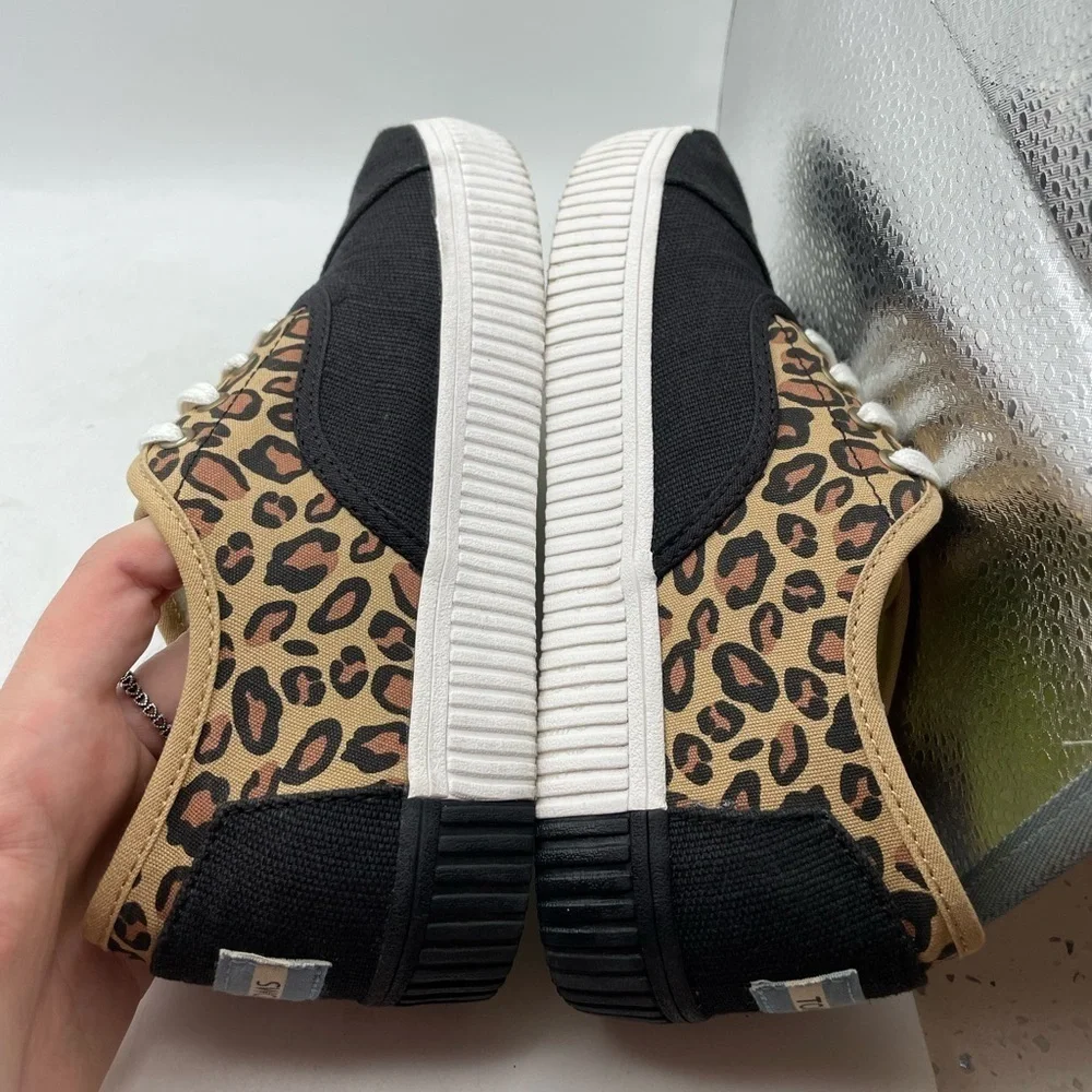 Toms cheetah print women’s sneakers size 5.5